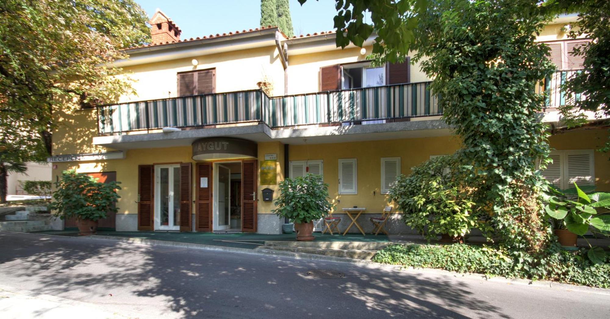 Forgotten Garden Apartments Порторож Екстер'єр фото