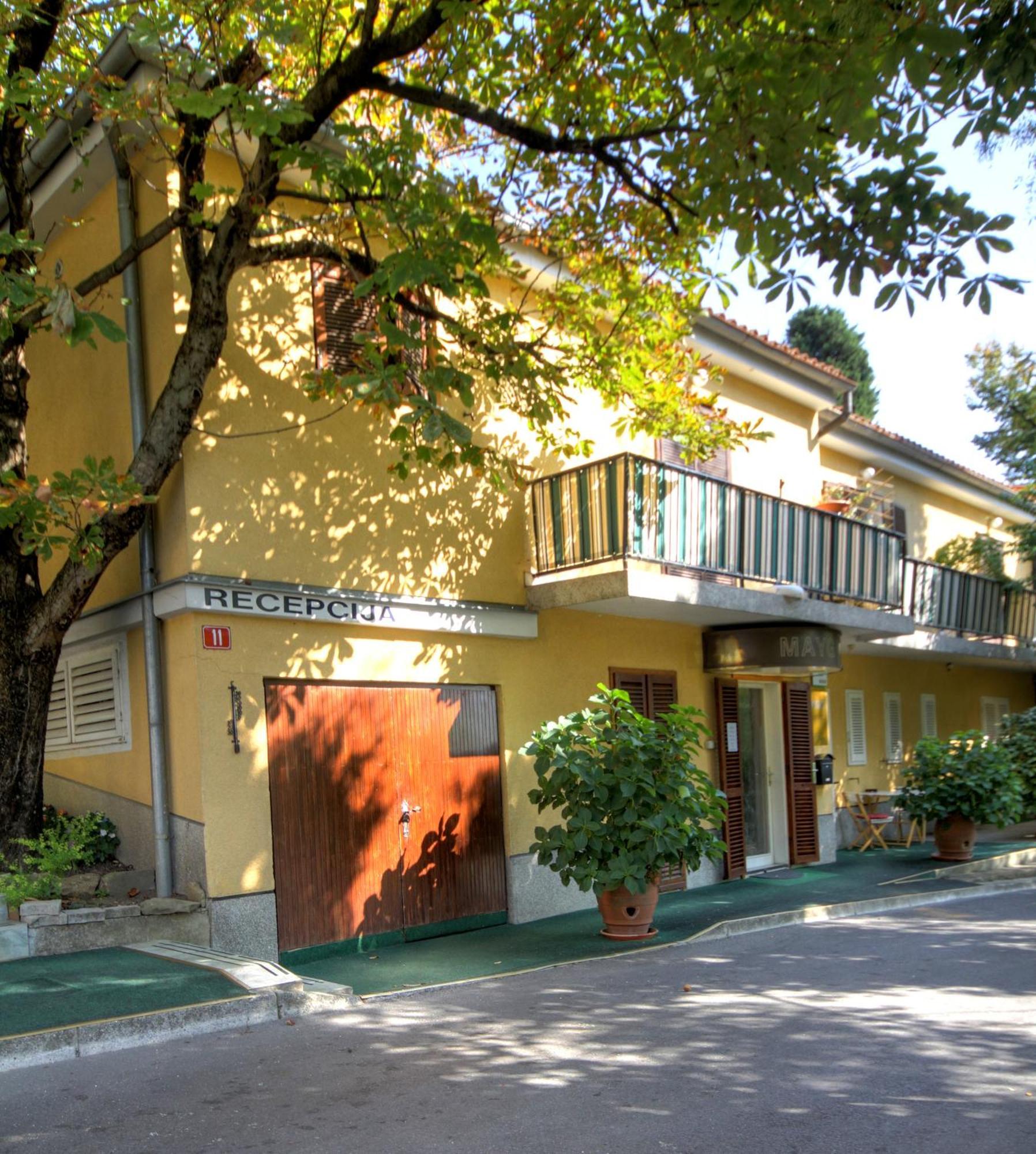 Forgotten Garden Apartments Порторож Екстер'єр фото