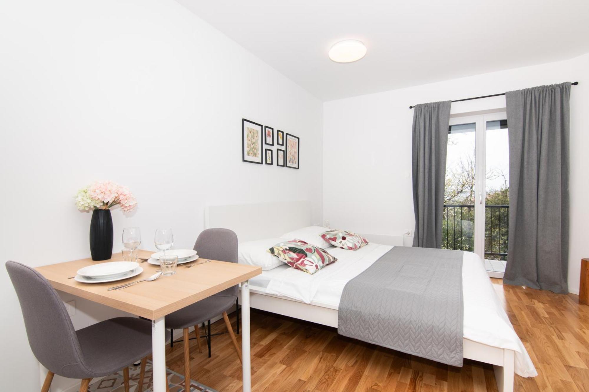 Forgotten Garden Apartments Порторож Екстер'єр фото