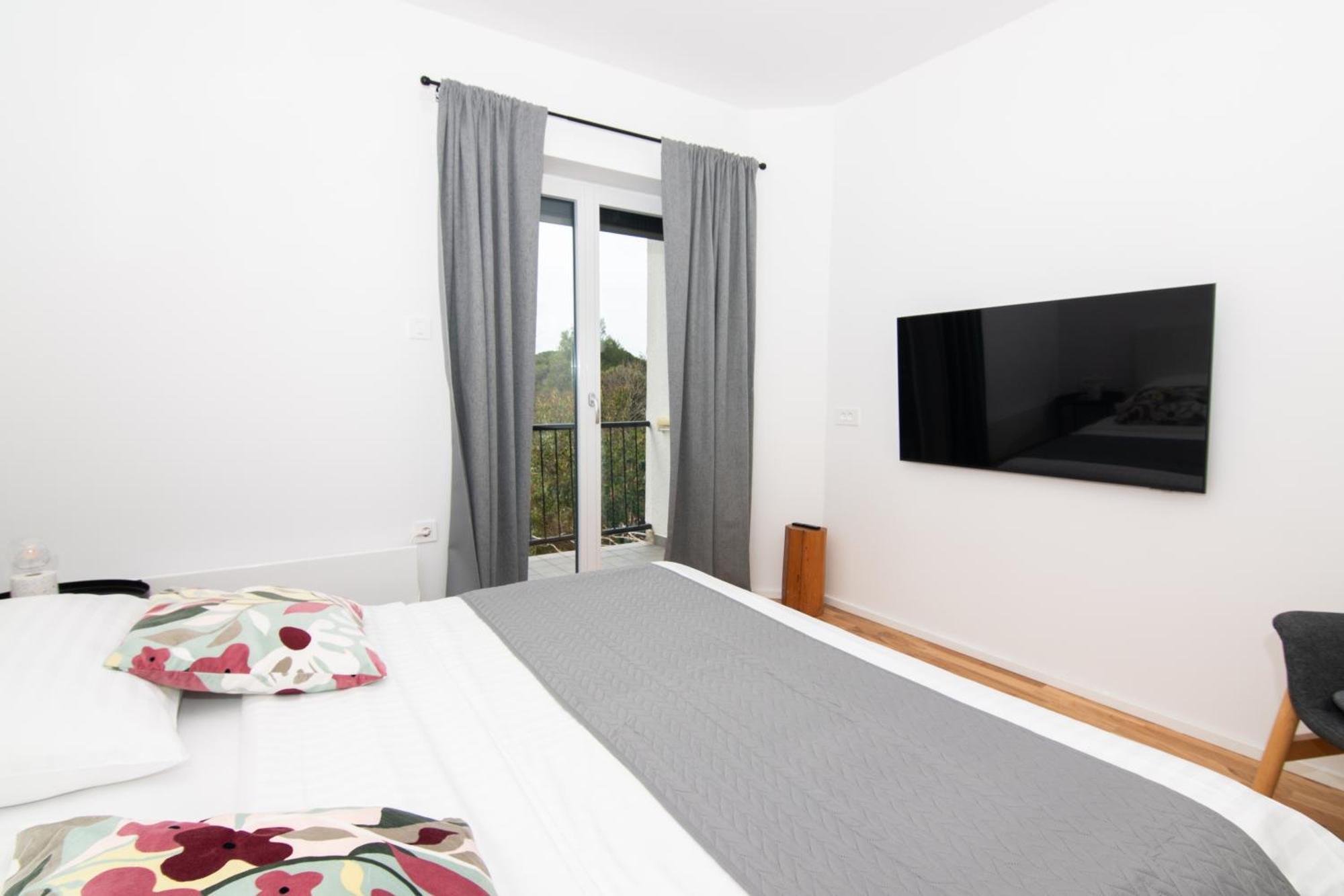Forgotten Garden Apartments Порторож Екстер'єр фото